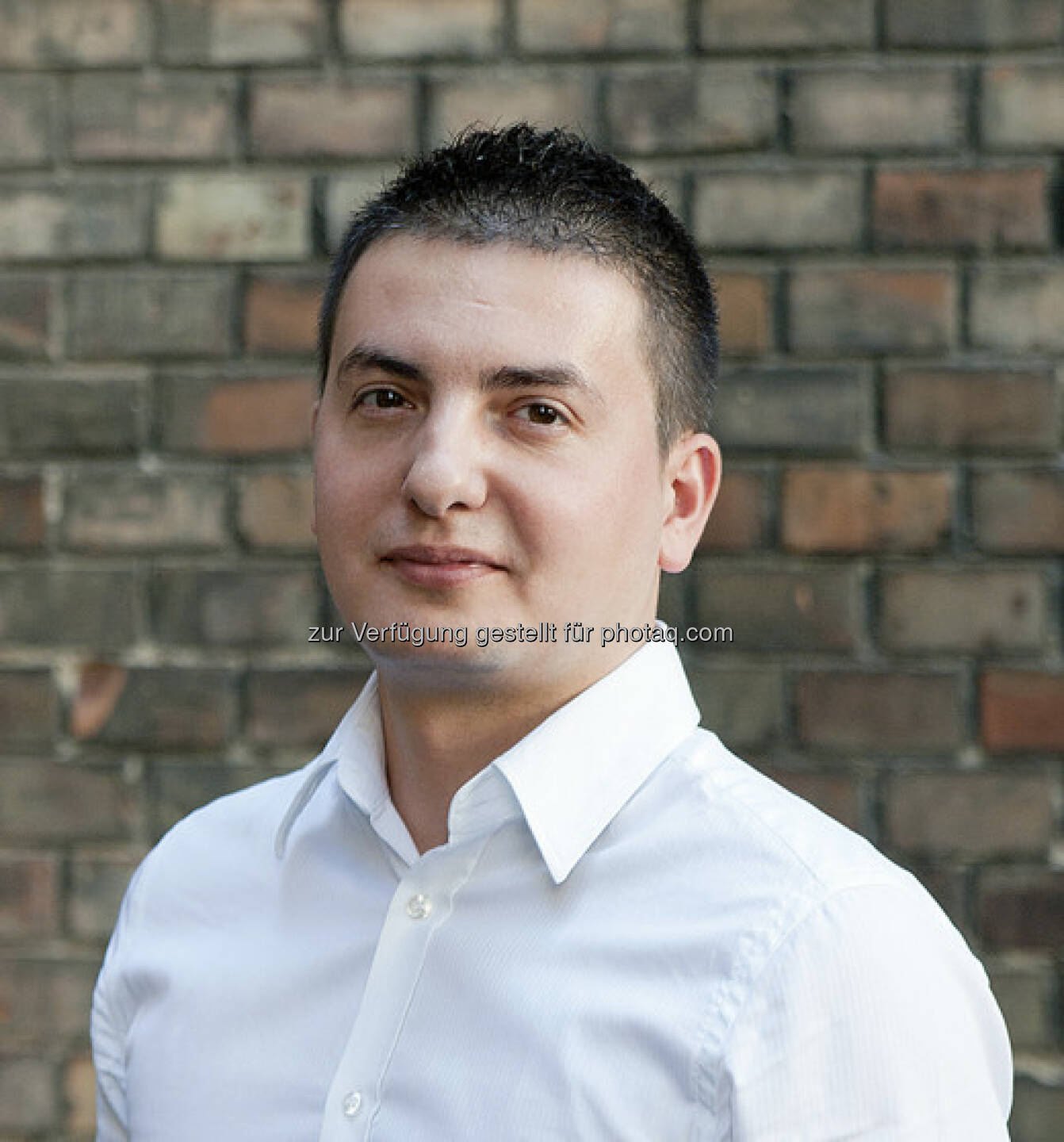 i5invest Associate: Vlad Adrian Gozman