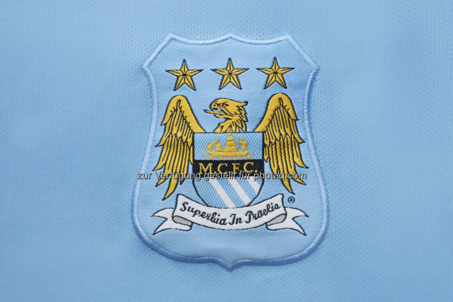 Manchester City, Fussball, Logo, Emblem, Wappen, <a href=http://www.shutterstock.com/gallery-864901p1.html?cr=00&pl=edit-00>charnsitr</a> / <a href=http://www.shutterstock.com/editorial?cr=00&pl=edit-00>Shutterstock.com</a>, charnsitr / Shutterstock.com