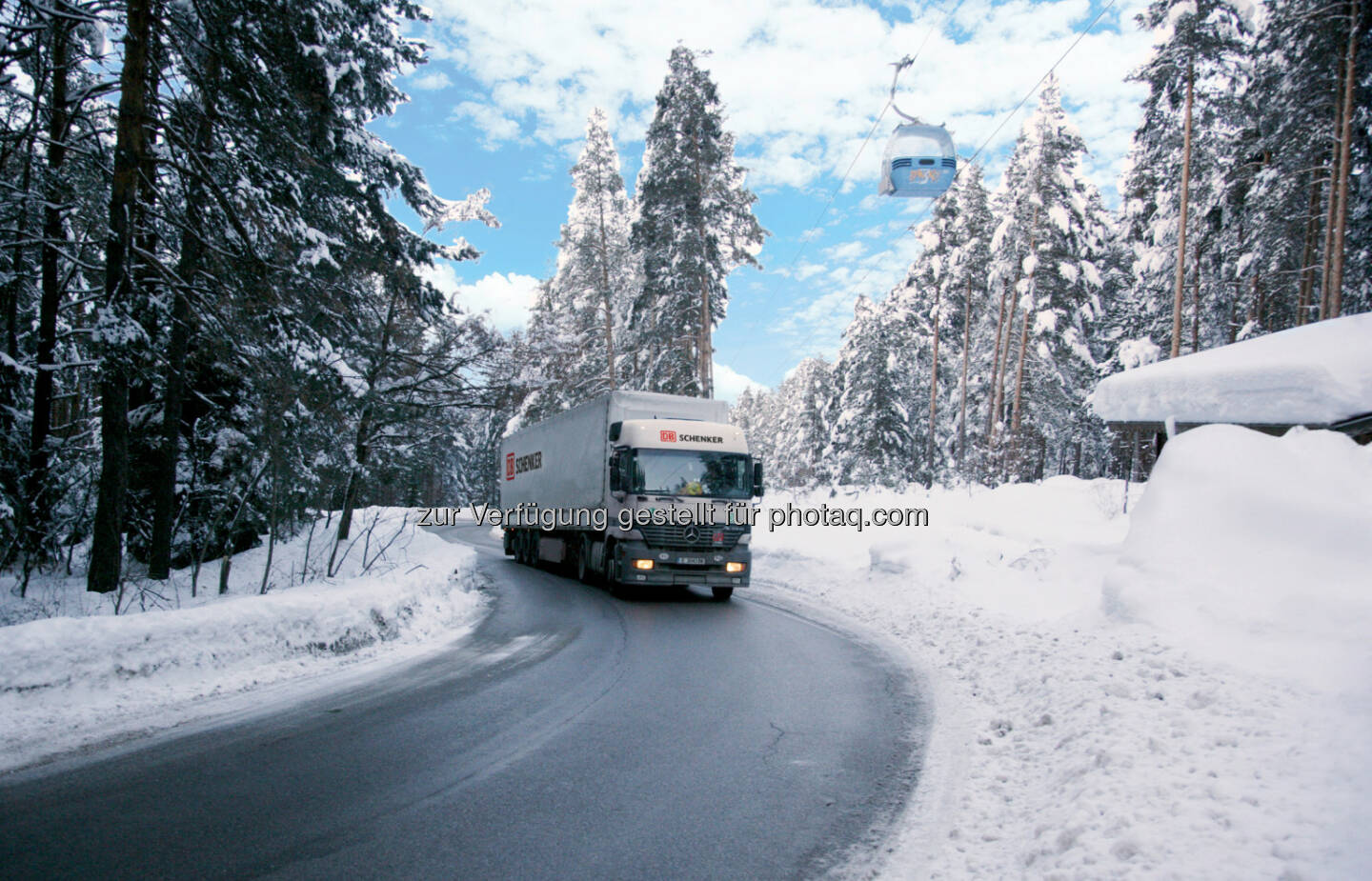 Schenker & CO AG: Ski-Weltcup in Bansko/Bulgarien: DB Schenker unterstützt Ski-Damen als offizieller Logistikpartner