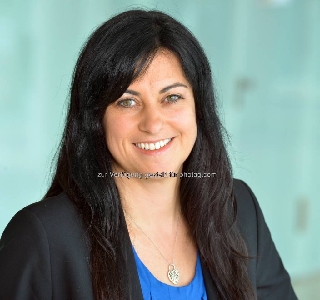 Sandra Babylon, Managing Director im Geschäftsbereich Financial Services und Leiterin der Women Initiative bei Accenture im deutschsprachigen Raum: Accenture-Studie 2015: Frauen fühlen sich den Anforderungen der digitalen Arbeitswelt gewachsen, © Aussender (05.03.2015) 