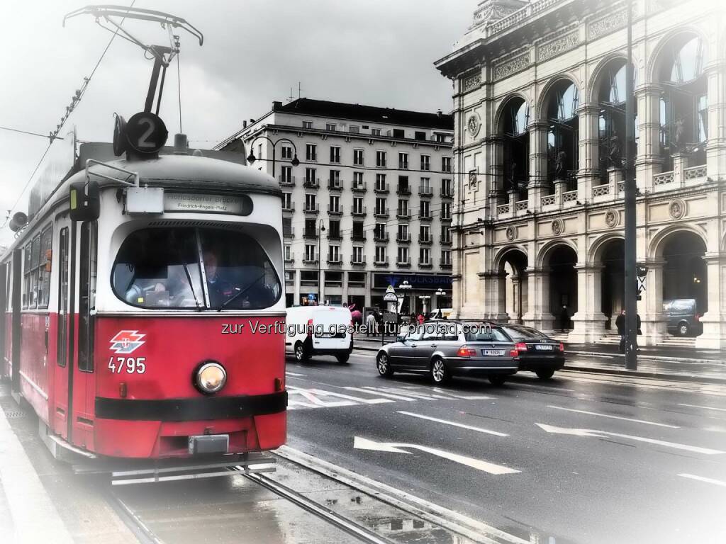 Wien Oper Strassenbahn, © Dirk Herrmann (08.03.2015) 