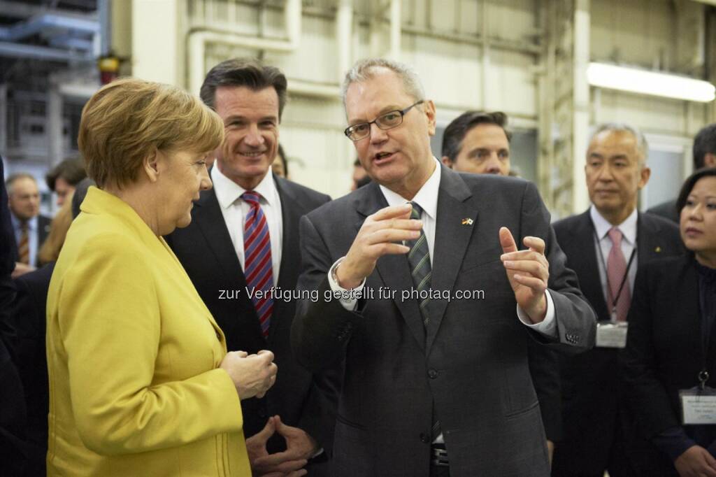 Angela Merkel besucht Daimler Trucks in Japan (10.03.2015) 