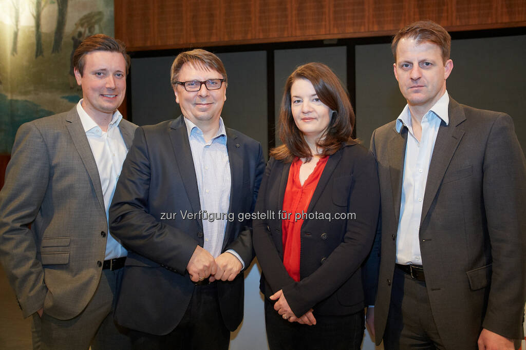 Alexander Raffeiner (Moderator), Fritz Dittlbacher (ORF), Eva Weissenberger (News) und Michael Fleischhacker (NZZ Österreich): Mediendiskussion: „Transparenz ist die neue Objektivität“, © Aussender (11.03.2015) 