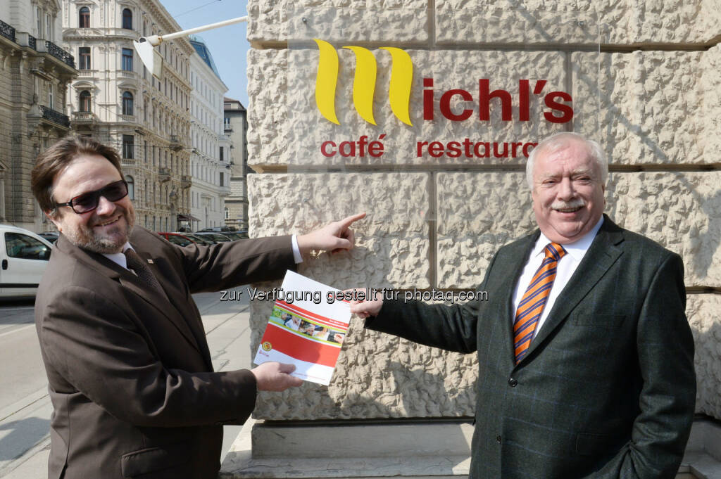 Namenspatron Michael Häupl mit Wien Work-Geschäftsführer Wolfgang Sperl: WienWork: 10 Jahre Michl's café. restaurant. catering. social club, © Aussender (24.03.2015) 
