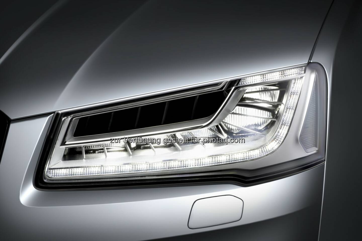 Hella - Matrix LED headlamps with glare-free high beam in an Audi A8 (Photo: HELLA)