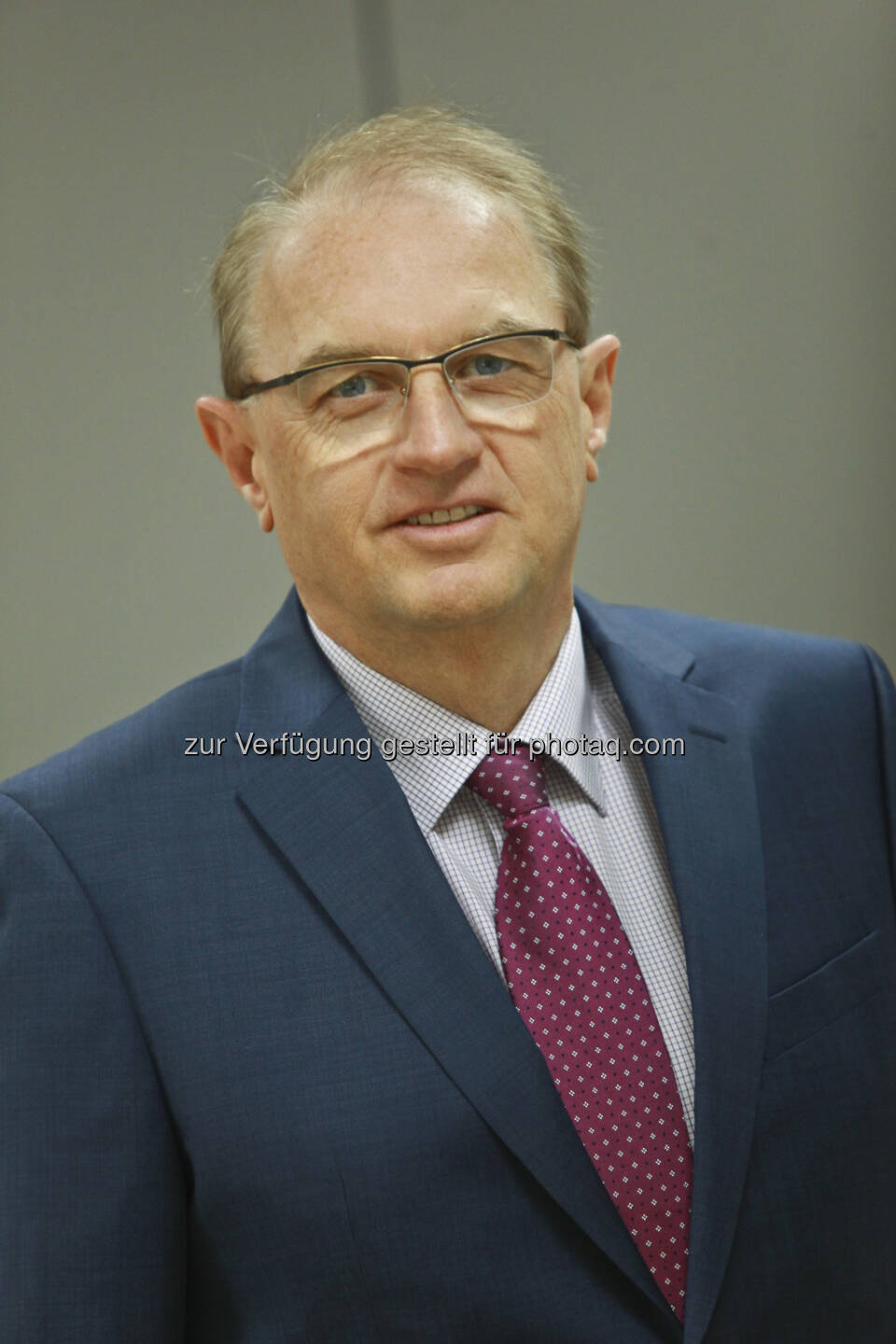 Georg Höbenstreit leitet das Klebstoffgeschäft für Konsumenten, Handwerker und Bau in Osteuropa (Bild: Elke Mayr/Henkel Austria)