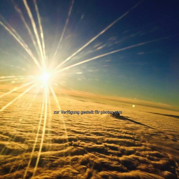 Sonne über den Wolken - mit der Lufthansa nach San Francisco, © Dirk Herrmann (08.04.2015) 
