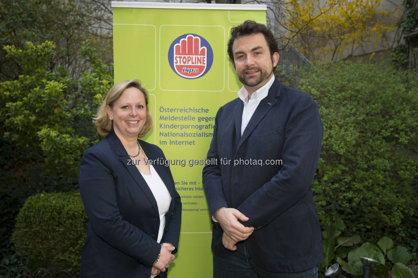 Barbara Schlossbauer, Projektleiterin Stoppline und Maximilian Schubert, Generalsekretär Ispa: Ispa Internet Service Providers Austria: Stopline: Meldezahlen stiegen auch 2014, illegale Inhalte vorrangig im Ausland gehostet