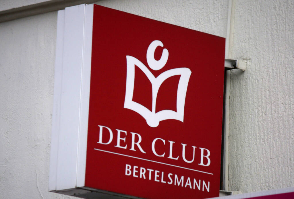 Bertelsmann, Der Club, Buch, Bücher <a href=http://www.shutterstock.com/gallery-320989p1.html?cr=00&pl=edit-00>360b</a> / <a href=http://www.shutterstock.com/editorial?cr=00&pl=edit-00>Shutterstock.com</a>, © www.shutterstock.com (17.04.2015) 