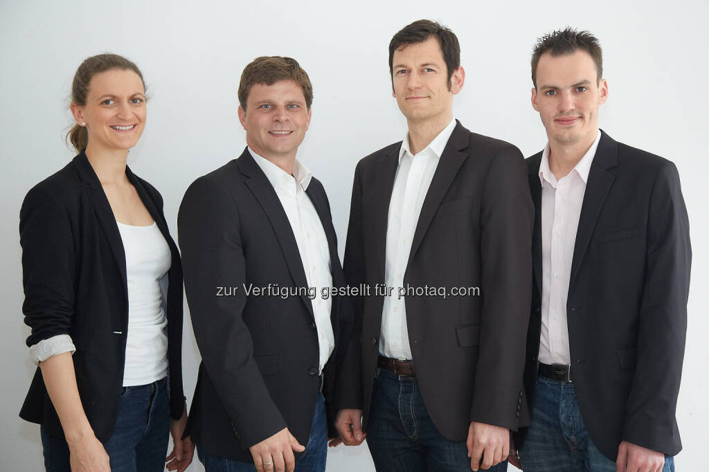 Andrea Schauerhuber (Prokuristin), Günter Kaminger (Geschäftsführer Gentics), Clemens Prerovsky (Geschäftsführer Gentics) und Philipp Dörre (Prokurist): Gentics Software GmbH: Wechsel in der Geschäftsführung bei APA-Tochter Gentics Software GmbH, © Aussender (21.04.2015) 