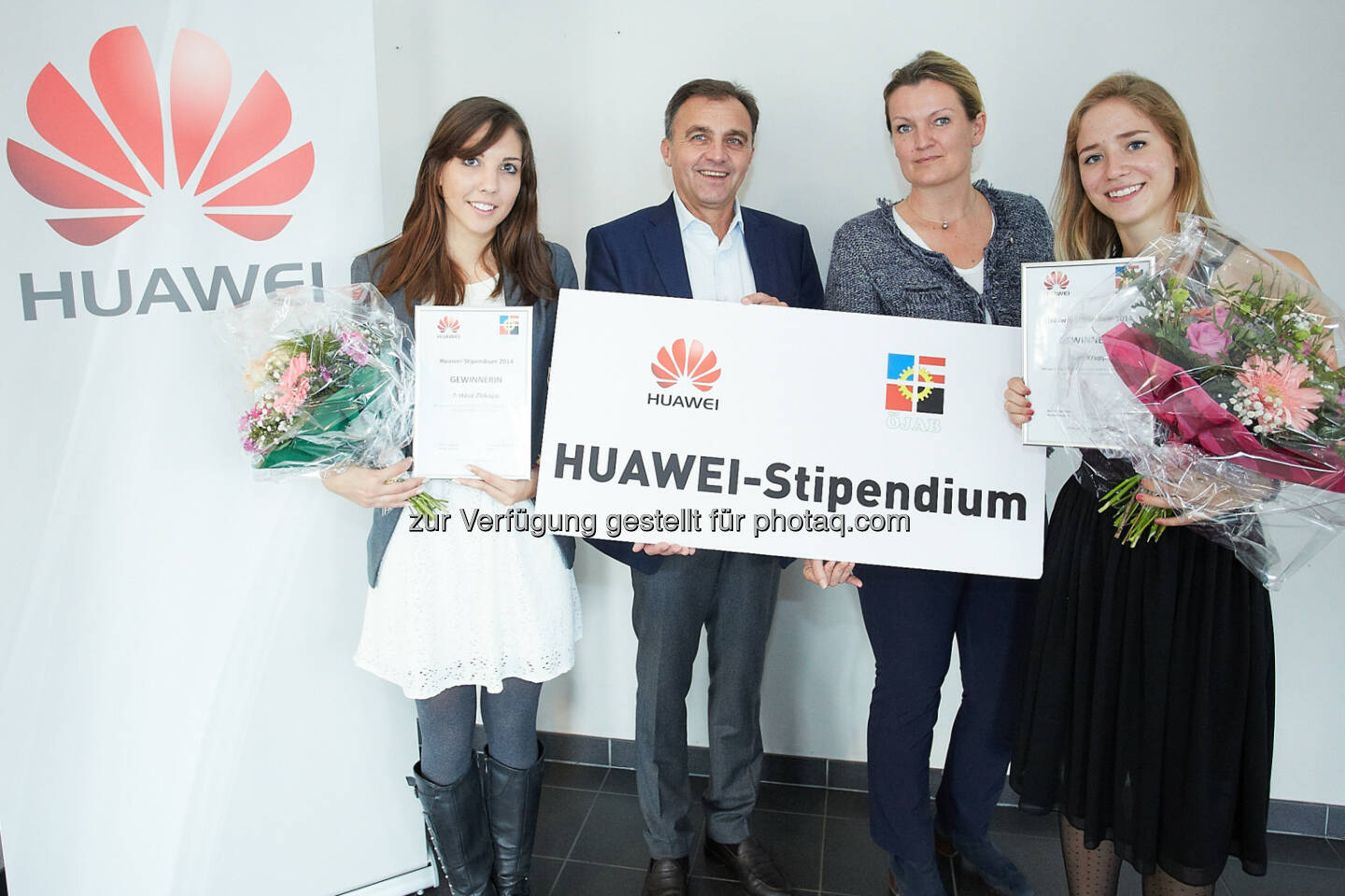 Die Gewinnerinnen des Huawei-Stipendiums 2014: Huawei Technologies Austria GmbH: Huawei-Stipendium startet in die vierte Runde