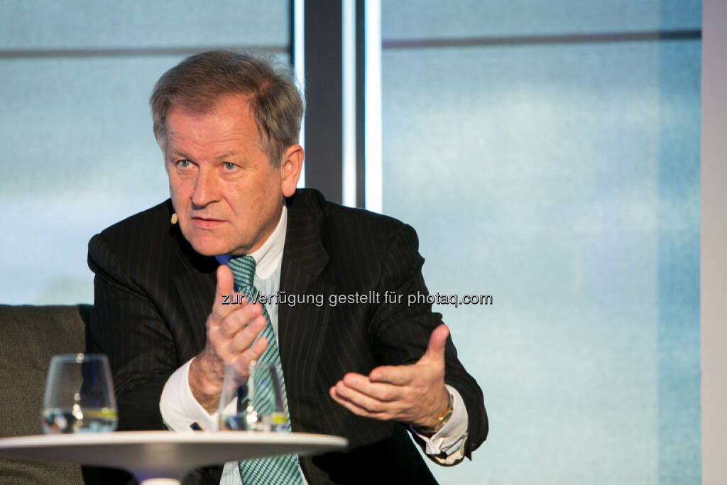 Eduard Zehetner (CEO Immofinanz Group) http://blog.immofinanz.com/de/2015/04/21/talk-im-tower-die-vierte-russland-die-sanktionen-und-die-folgen/
, © Martina Draper für Immofinanz (28.04.2015) 