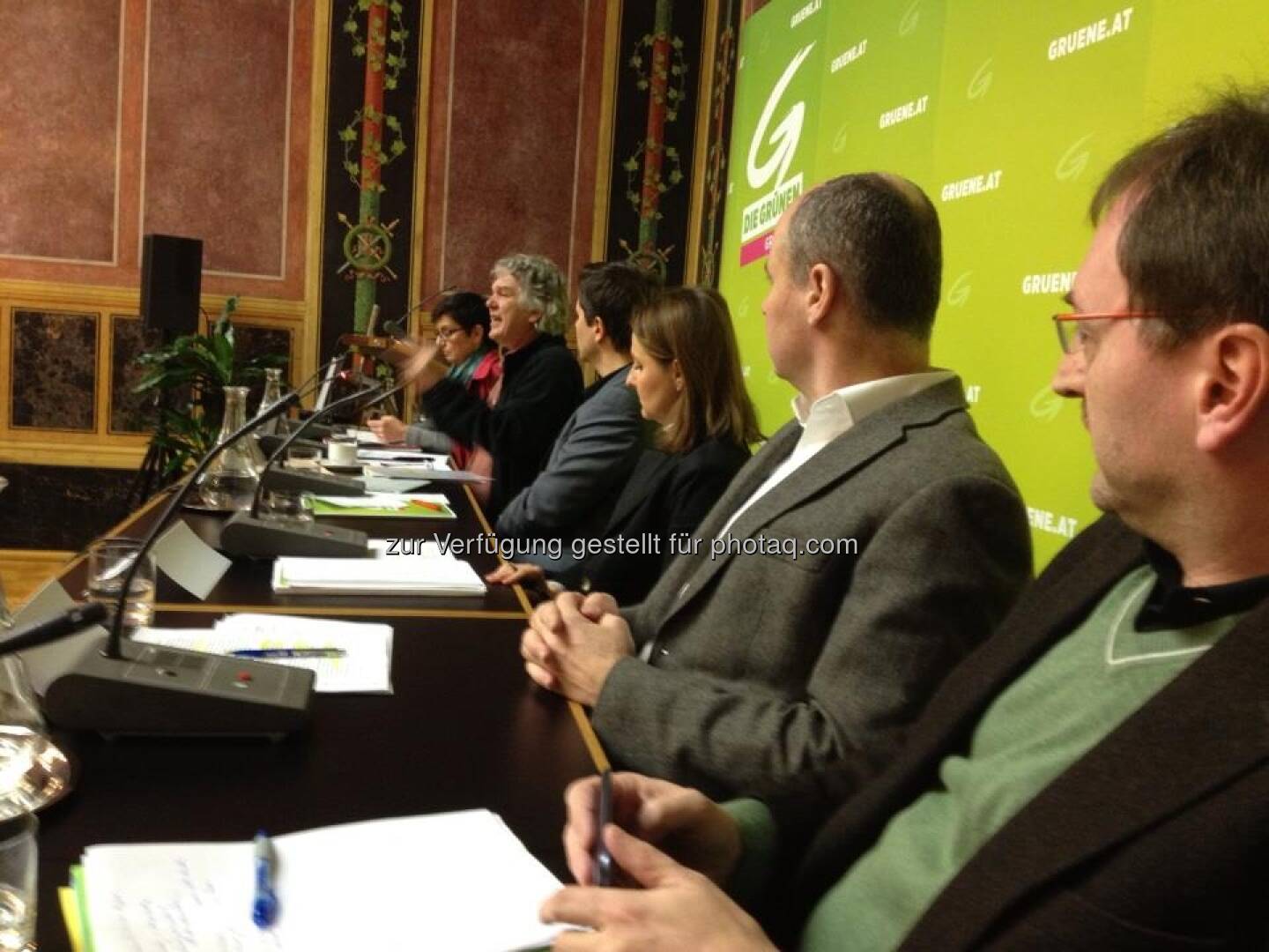 Parlaments-Enquete der Grünen zum Thema Crowd-Funding. Heini Staudinger spricht (mit freundlicher Genehmigung von Volker Plass)