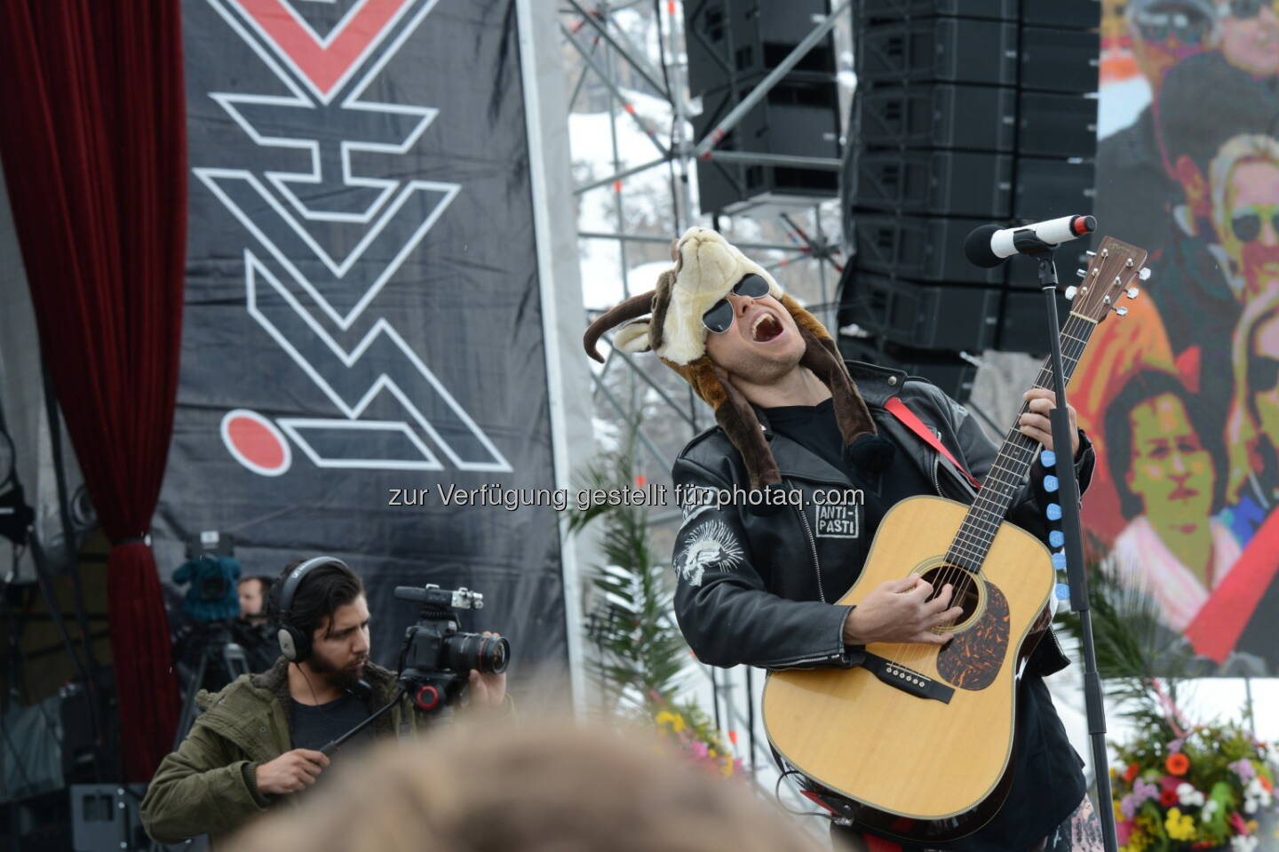 Jared Leto: Lead-Singer und Oscargewinner beim Top of the Mountain Concert: Tourismusverband Paznaun - Ischgl: Saisonende „Up in the Air“. 13.000 Wintersportler kamen zum Saisonfinale nach Ischgl, um mit Thirty Seconds to Mars das Ende einer schneereichen Wintersaison zu feiern.
