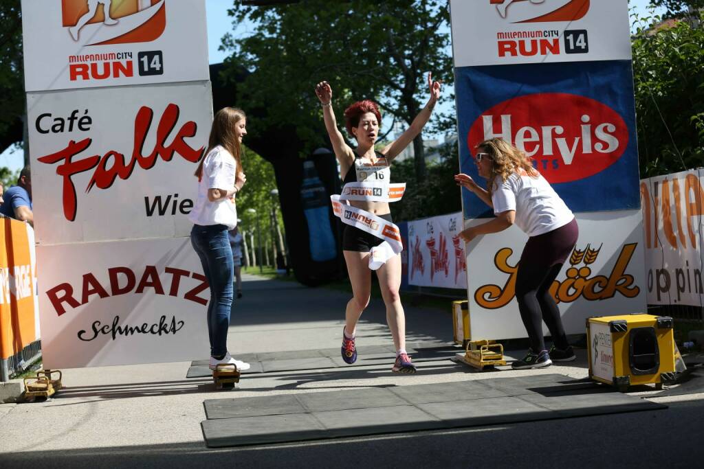 Laura Nicoletta Ghelmez beim Millennium City Run 2014: Getreu seinem Motto „Sport für die ganze Familie“ hält der Millennium City Run auch in seiner elften Auflage am 9. Mai 2015 entlang der Waterfront und über die Donauinsel für alle Altersklassen etwas bereit., © Aussendung (06.05.2015) 