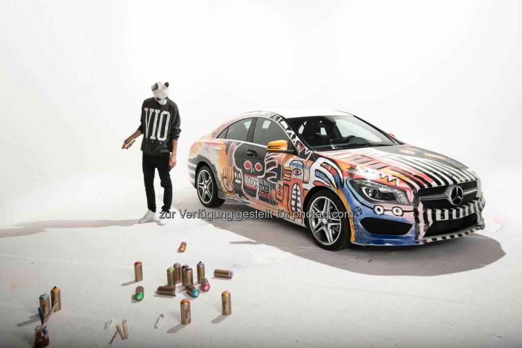 Mercedes-Benz geht mit dem von Rapper CRO designten CLA StreetStyle auf Deutschlandtour: CLA StreetStyle designed by CRO, © Aussender (15.05.2015) 