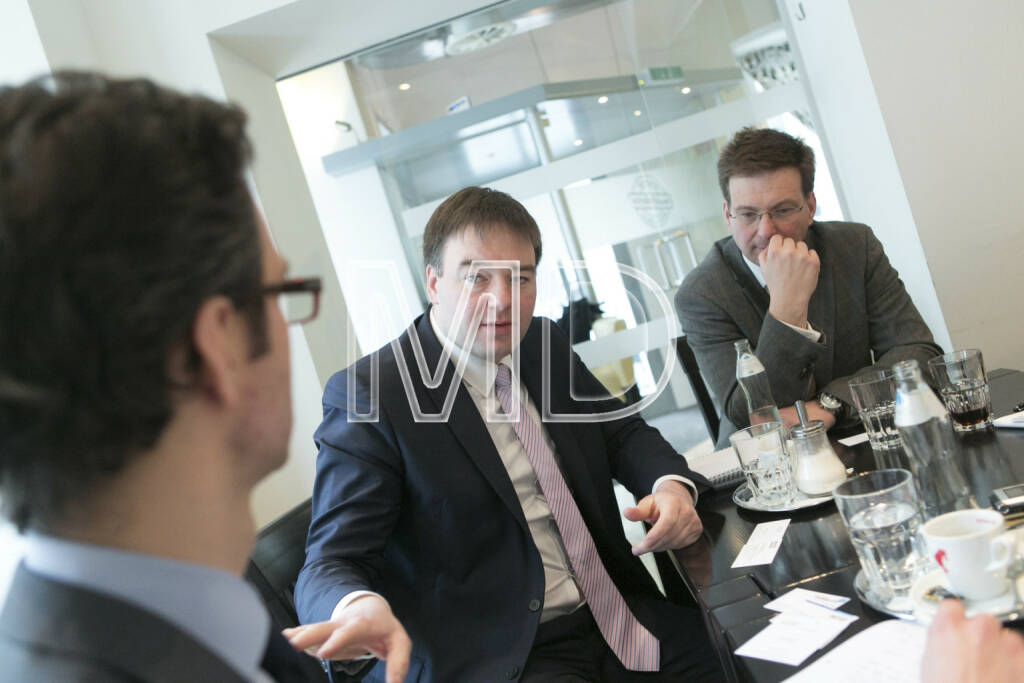 Thomas Motsch (Senior Fund Manager ESPA), Georg Hotar (CEO Photon Energy), Martin Theyer (Director Strategy & IR/PR AT&S)
, © Martina Draper für BE (01.03.2013) 
