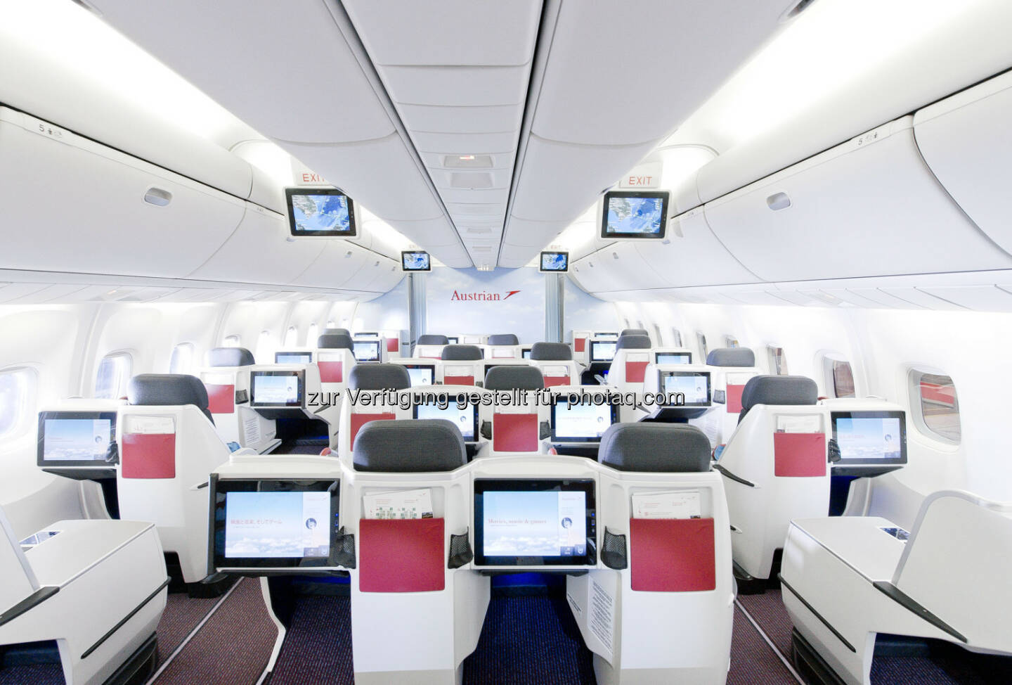 AUA: Zweite Boeing 777 mit neuer, moderner Langstrecken-Kabine hat am 28.2. zum Erstflug von Wien nach Bangkok abgehoben