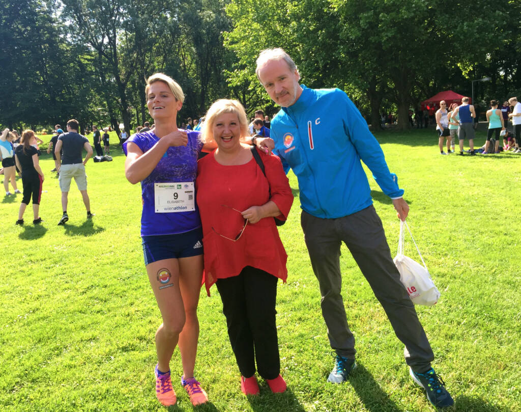 Elisabeth Niedereder (Tristyle Runplugged Runners), Martina Malyar (Bezirksvorsteherin 1090 Wien), Christian Drastil (Laufbotschafter 1090 Wien) (31.05.2015) 