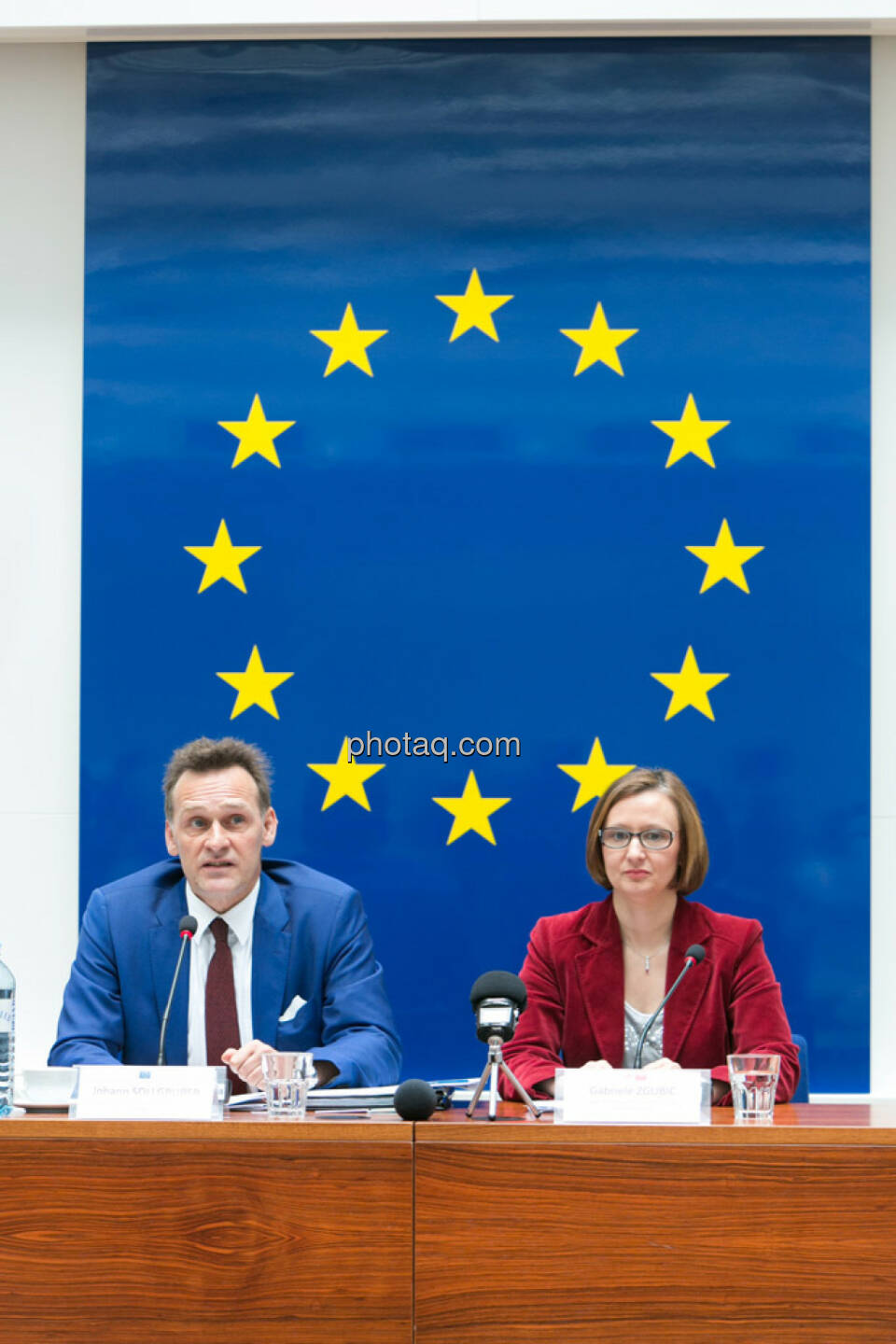 Johann Sollgruber (Leiter der Vertretung der EU-Kommission in Ö), Gabriele Zgubic (AK Wien)