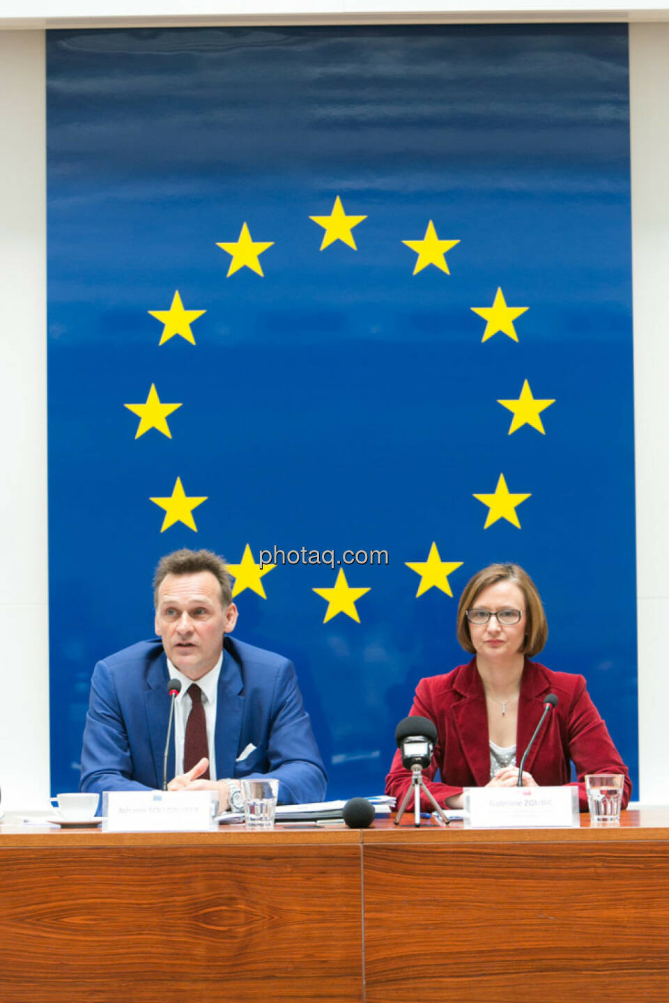 Johann Sollgruber (Leiter der Vertretung der EU-Kommission in Ö), Gabriele Zgubic (AK Wien)