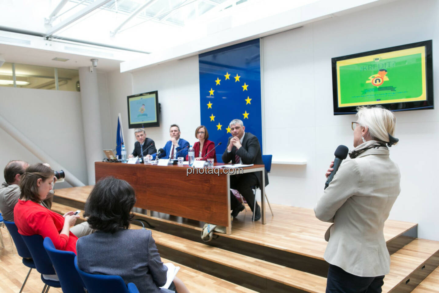 Heinz Miko (EU-Kommission Vertretung in Ö), Johann Sollgruber (Leiter der Vertretung der EU-Kommission in Ö), Gabriele Zgubic (AK Wien), Bernd Lausecker (VKI)