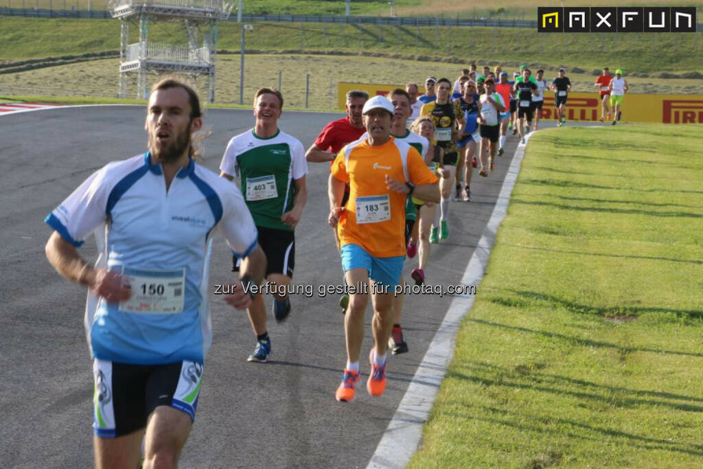 Sparkasse Businesslauf Spielberg, © MaxFun Sports (04.06.2015) 