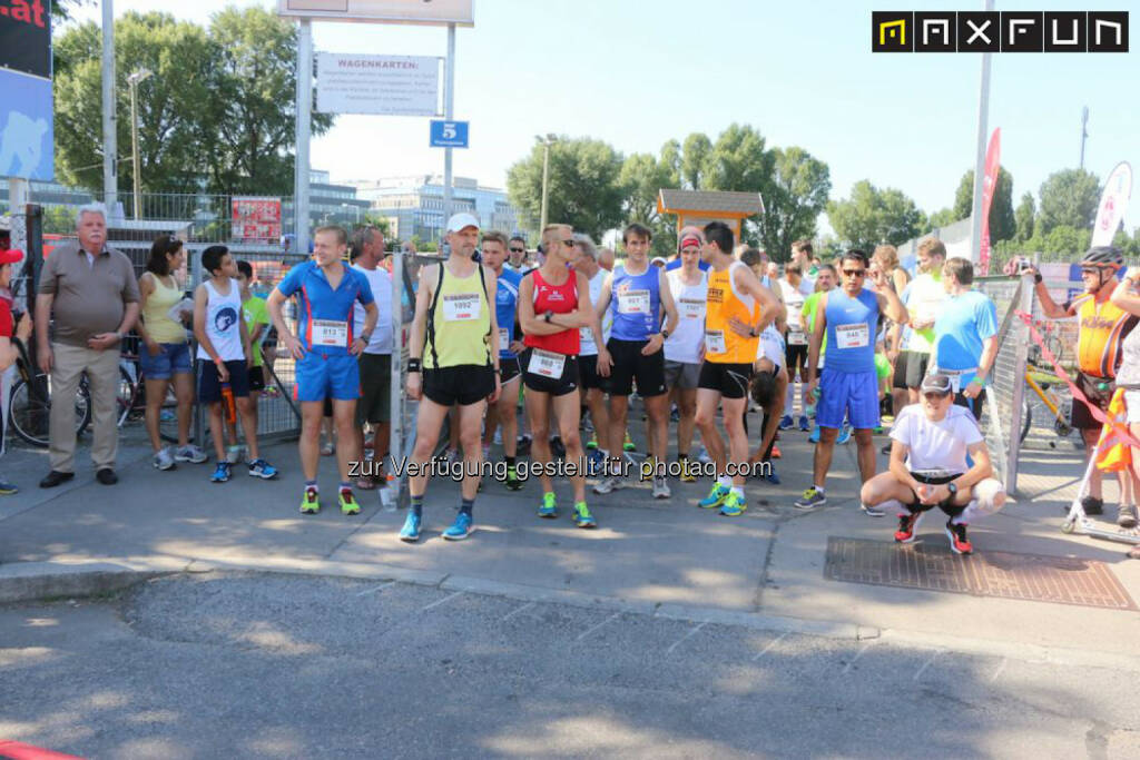 Brigittenauer Bezirkslauf, vor dem Start, © MaxFun Sports (08.06.2015) 