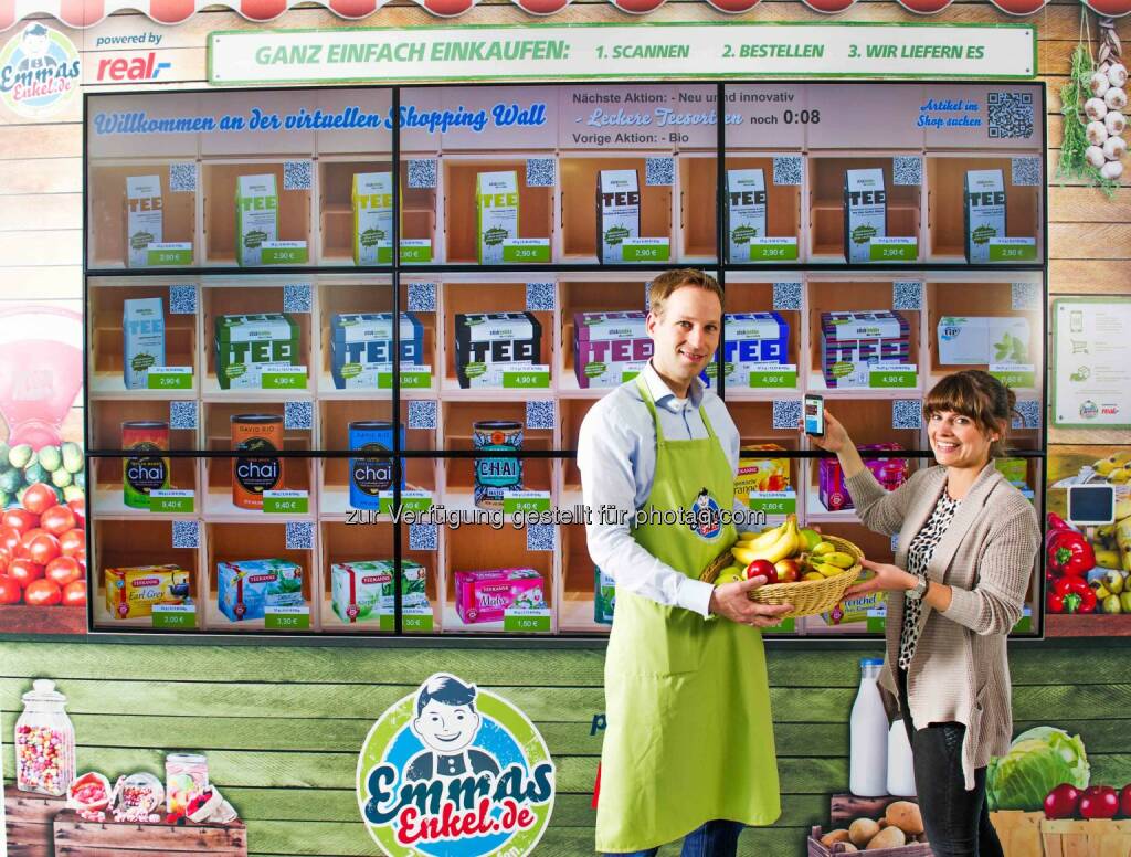 Metro Group: Emmas Enkel präsentiert sich in Kooperation mit Real mit einem digitalen Einkaufsladen erstmals auch auf dem Campus der Metro Group in Düsseldorf., © Aussender (08.06.2015)