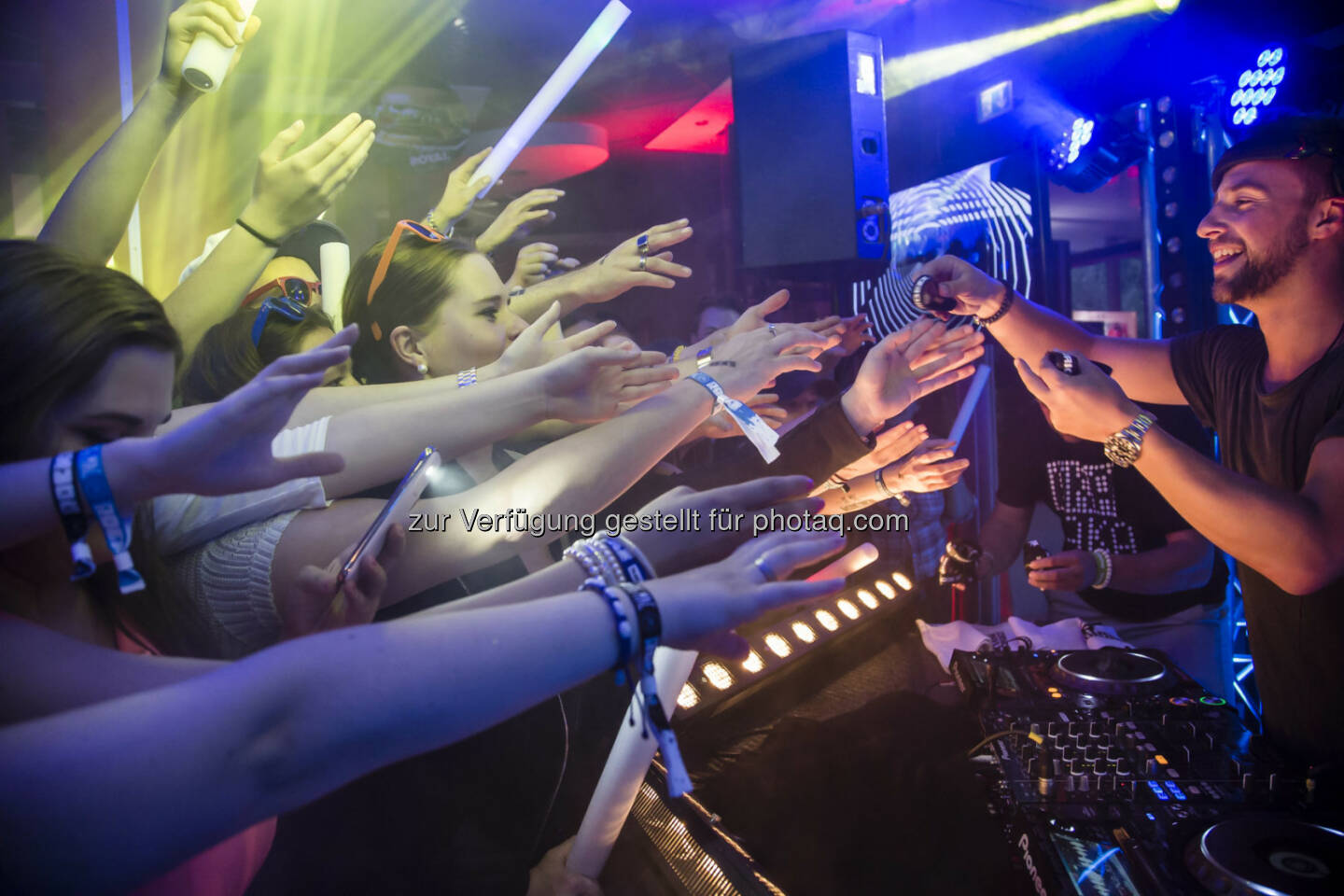 Top-DJ Rene Rodrigezz begeisterte die Fans in Völs.
