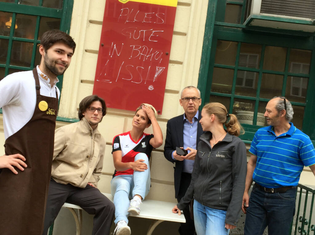 Philipp (vom Ströck), Lukas Jersabek (SPÖ Alsergrund), Elisabeth Niedereder (Tristyle), Peter Sitte (com_unit), Lisa-Marie Köhler (Motiwirtin), Hakim Hadi (Pizzeria Valentino) (17.06.2015) 