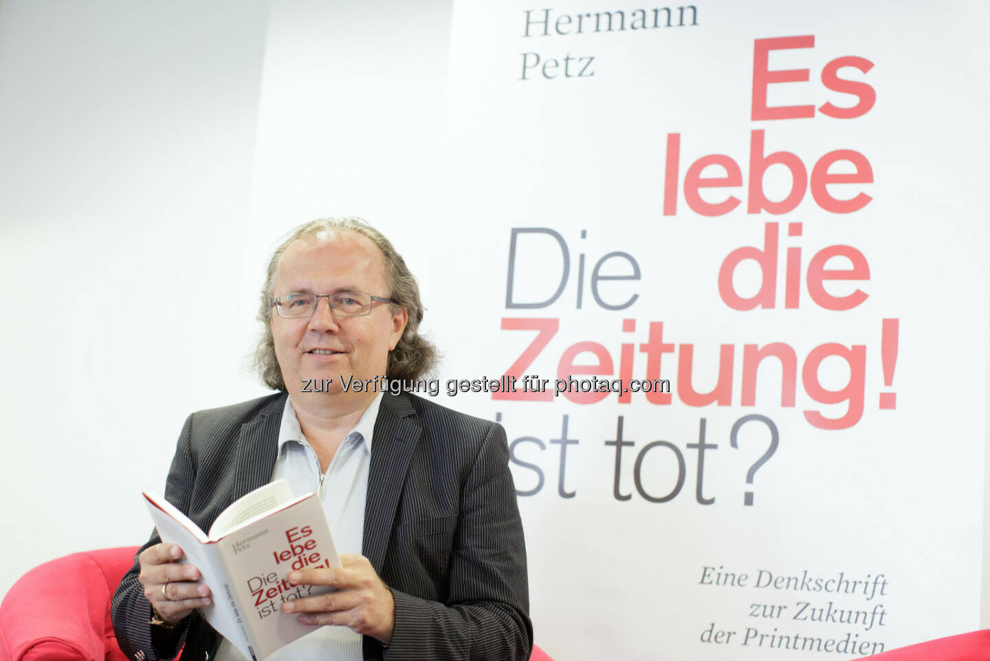 Vorstandsvorsitzender der Moser Holding, Hermann Petz: Moser Holding Aktiengesellschaft: Hermann Petz: Es lebe die Zeitung! (C) APA