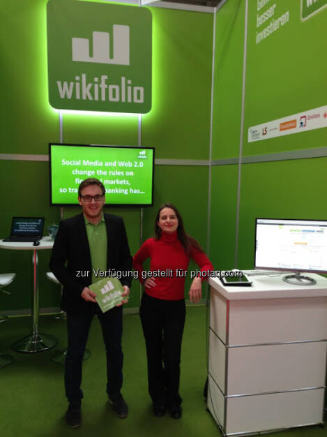 wikifolio auf der CeBIT - Florian Hiller, Katrin Schurich, © wikifolio (07.03.2013)