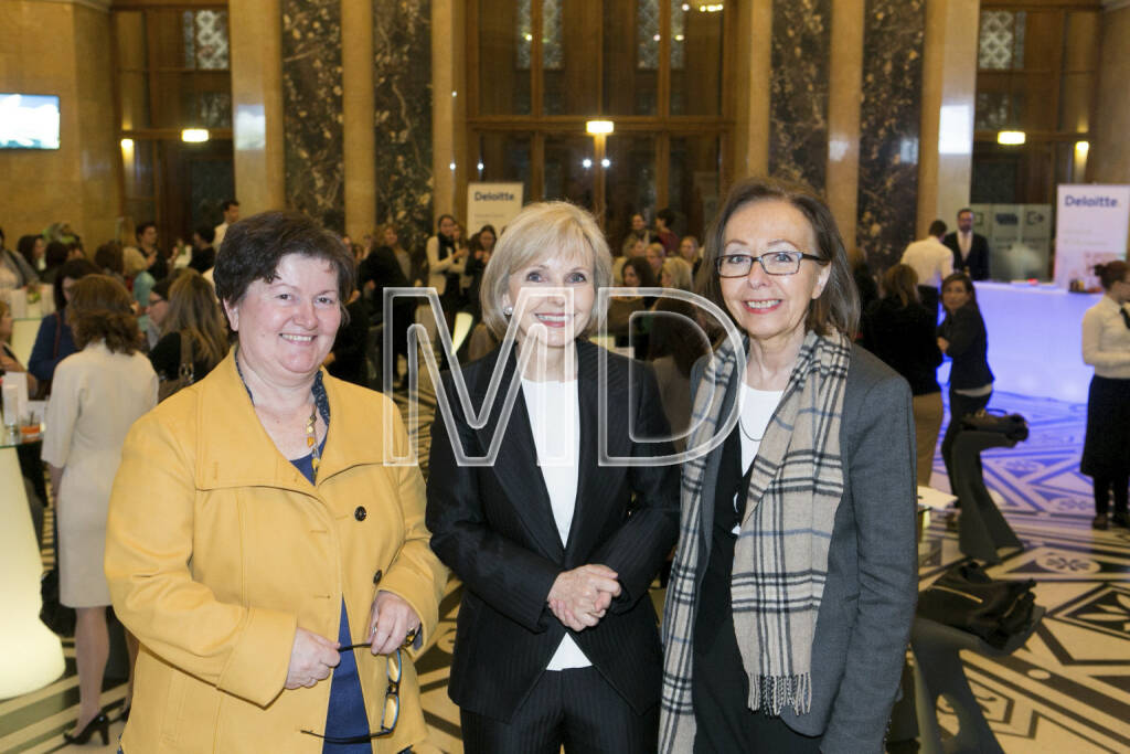 Walburga Antl (Wissenschaftliche Mitarbeiterin NHM und Expertin für Alt- und Jungsteinzeit), Gundi Wentner (Partner, Deloitte), Nicola Teschler (Direktorin der Anthropologischen Abteilung NHM), © Martina Draper für Deloitte (07.03.2013) 