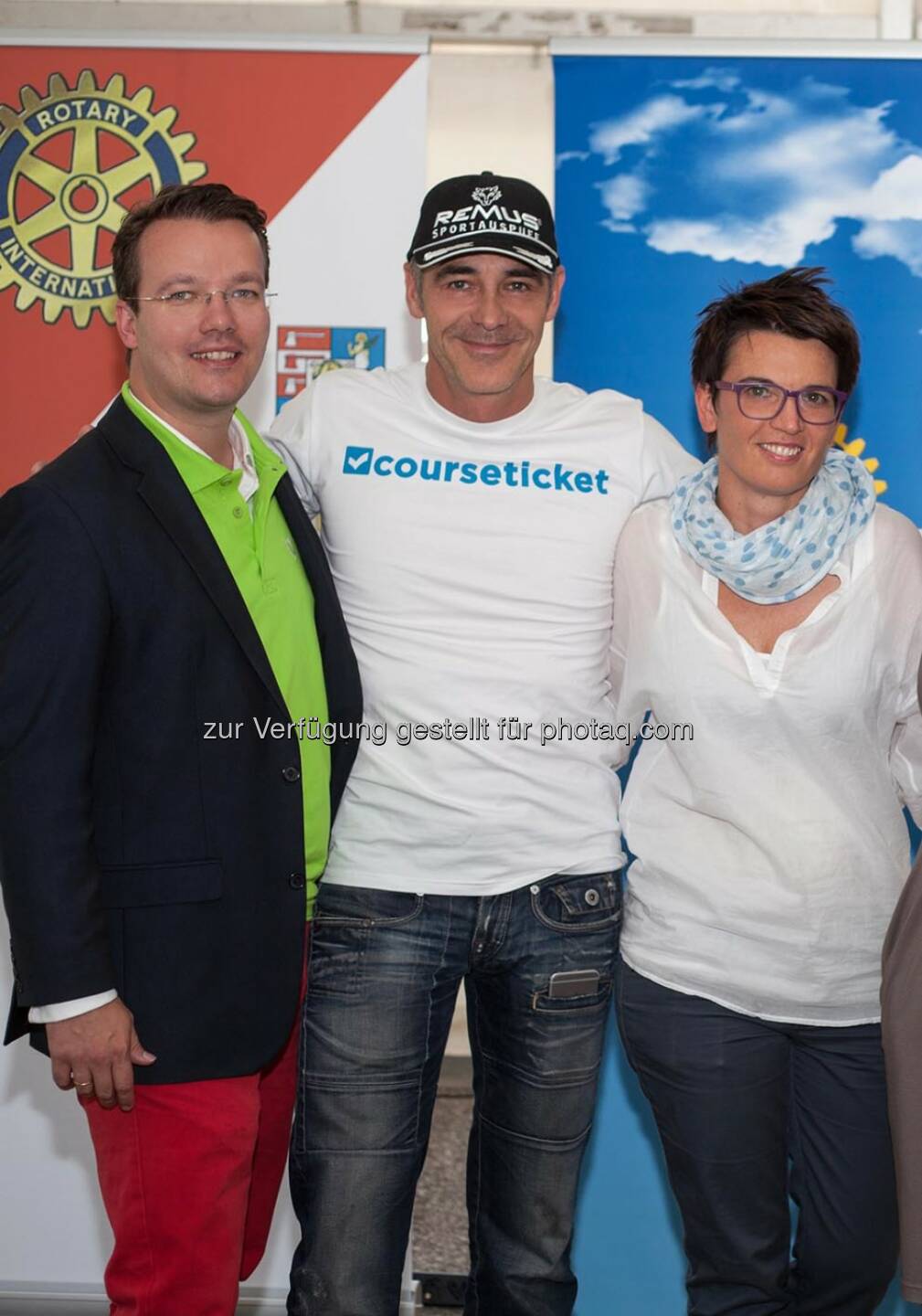 Alexander Schmid (CEO Courseticket), Christian Clerici (Courseticket Testimonial), Geschäftsführerin von „kinderhände“ Barbara Schuster: Rotary Club Wien-Hietzing lud zum Charity Kart Race, © Conny Bohnstingl