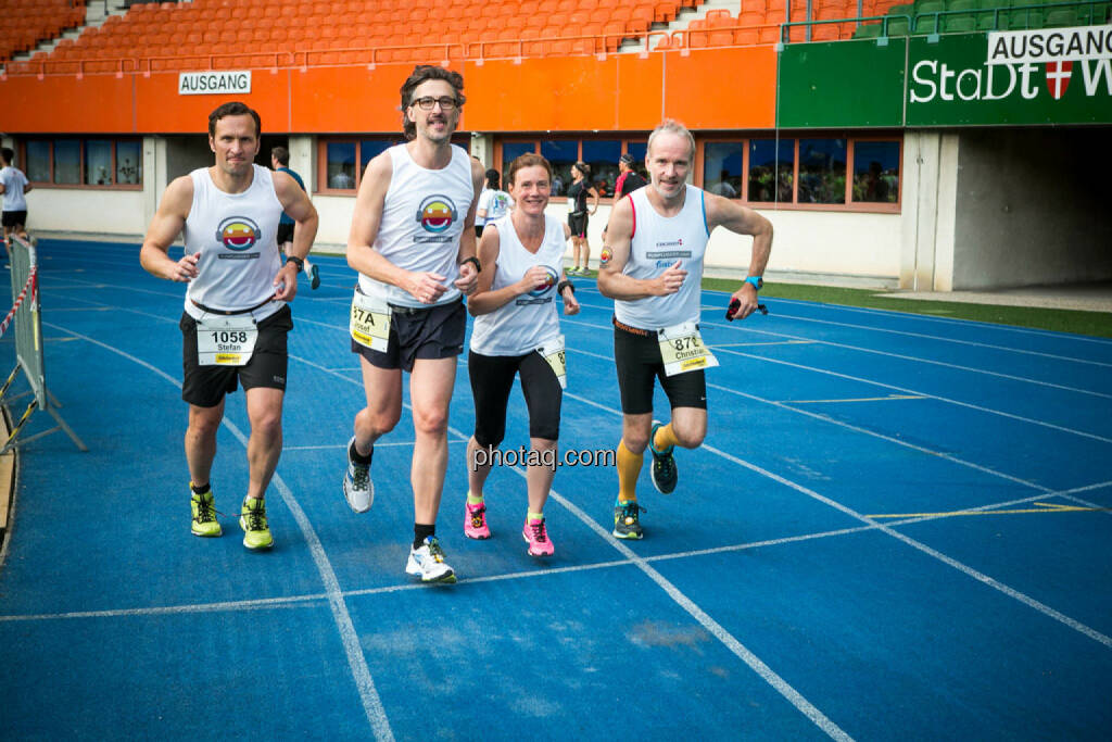 Stefan Kratzsch (Deutsche Bank), Josef Chladek, Martina Draper, Christian Drastil, © photaq/Ludwig Hartweger/Martina Draper/div.Handypics (26.06.2015) 