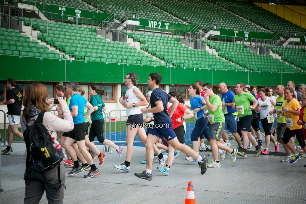 LCC Team- und Firmenlauf, © photaq/Ludwig Hartweger/Martina Draper/div.Handypics (26.06.2015) 