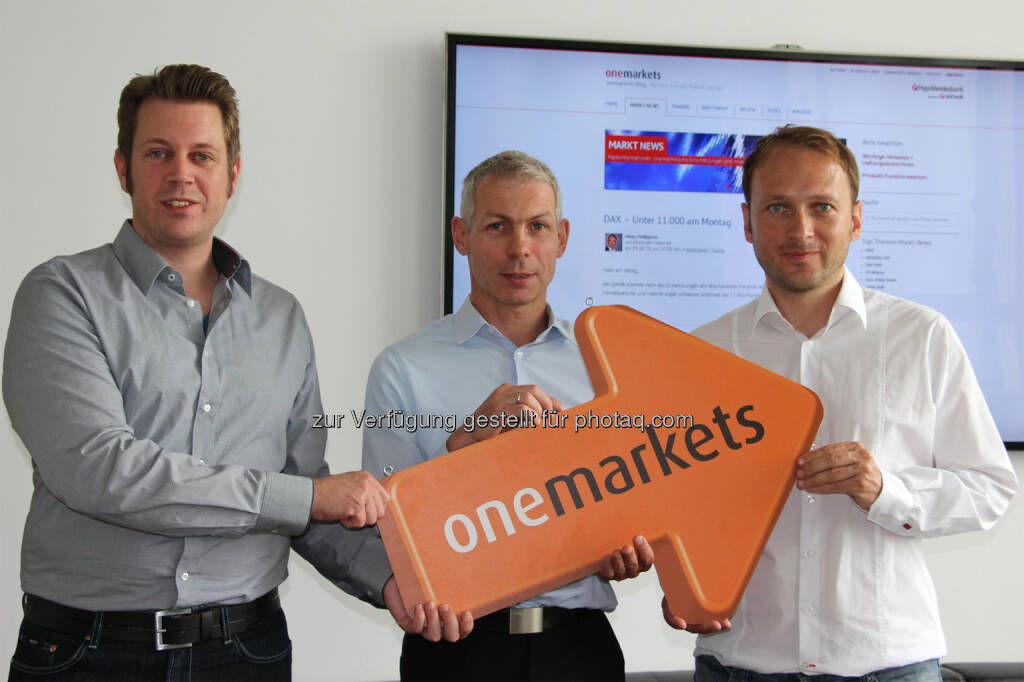 Sonderpreis Corporate Sieger D, onemarkets: Thomas May (GodmodeTrader), Richard Pfadenhauer (Hypo-Vereinsbank onemarkets, Chefredakteur) und Henry Philippson (GodmodeTrader), © beigestellt (30.06.2015) 