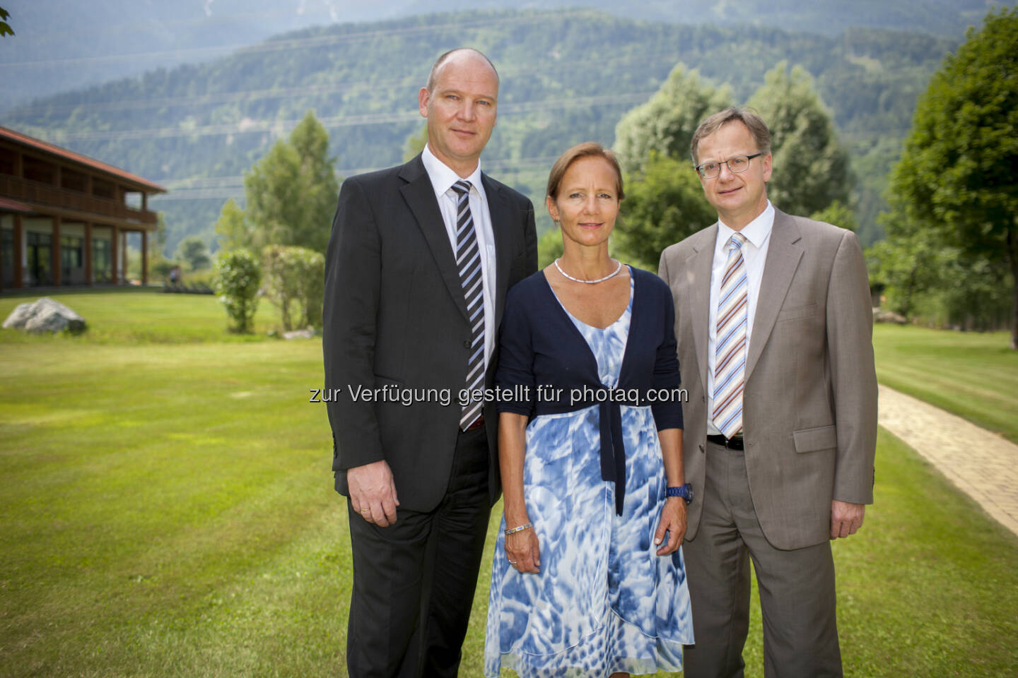 Dirk Strack, Mitglied der Geschäftsführung, Geschäftsführerin TAL-Gruppe Ulrike Andres, Andreas Landsteiner, Prokurist TAL Österreichwikopreventk GmbH: Transalpine Ölleitung: Durchsatz weiter auf hohem Niveau