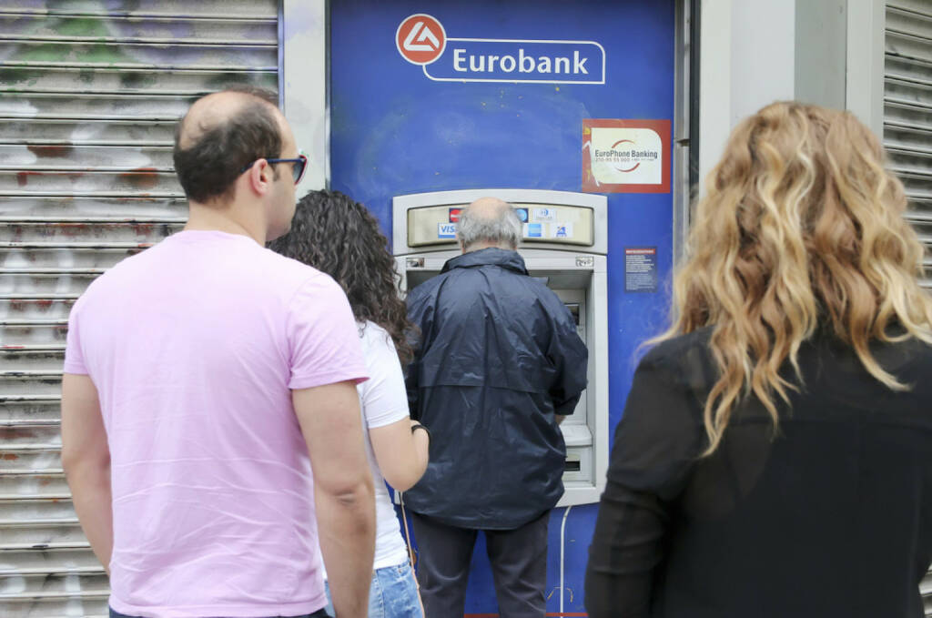 Griechenland, Referendum, Bank, Bankomat, abheben, Geld, beheben, Konto, <a href=http://www.shutterstock.com/gallery-1100387p1.html?cr=00&pl=edit-00>Ververidis Vasilis</a> / <a href=http://www.shutterstock.com/editorial?cr=00&pl=edit-00>Shutterstock.com</a>, Ververidis Vasilis / Shutterstock.com, © shutterstock.com/eigene Bilder (06.07.2015) 