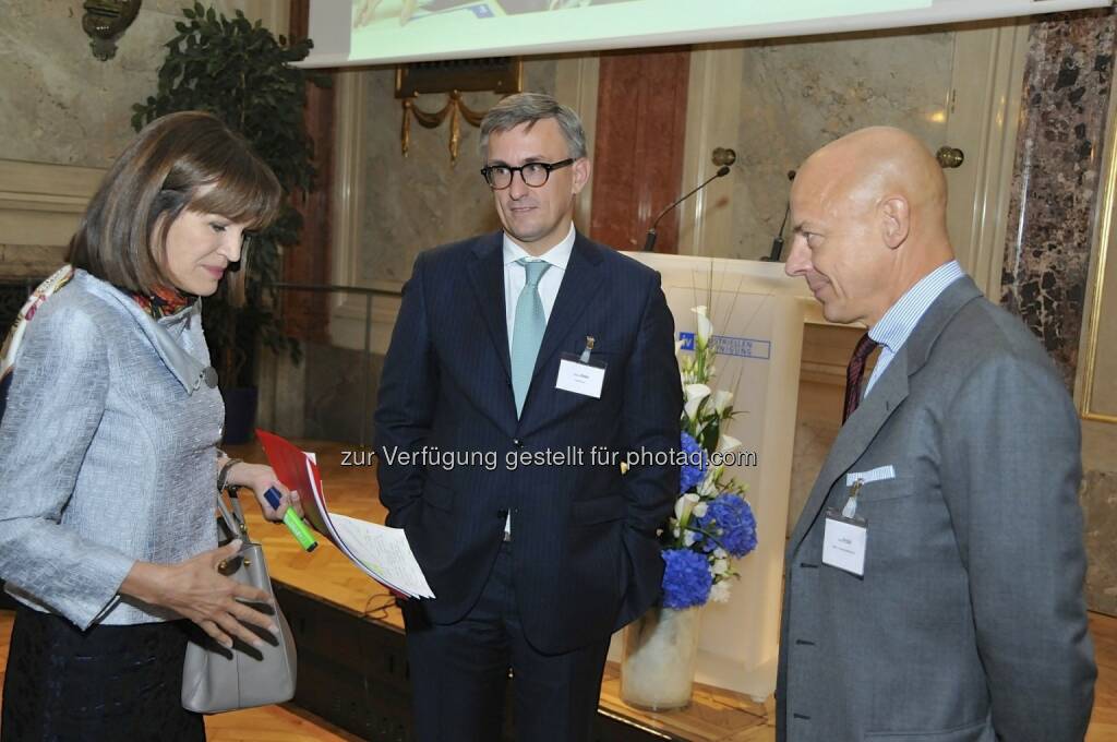 Birgit Kuras (Wiener Börse), Robert Ottel (voestalpine/Aktienforum), Kurt Pribil (FMA) (15.12.2012) 