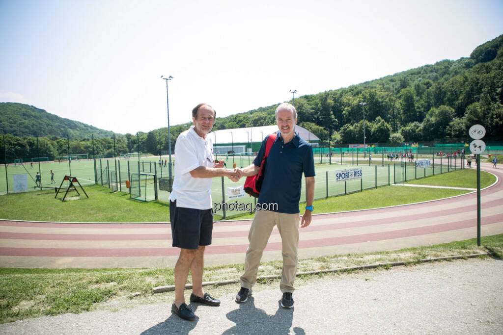 Roland Herzog (Veranstalter Höhenstraßen- und Kahlenberglauf), Christian Drastil, auf der Marswiese, © photaq/Martina Draper (14.07.2015) 