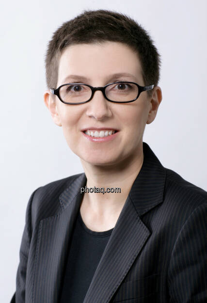 Karin Schmidt-Mitscher - bisher CEO der UniCredit Leasing Austria, übernimmt ab 
1. September die Leitung des Bank Austria Beteiligungsmanagements (c) UniCredit Bank Austria Pressestelle, © Aussender (17.07.2015) 