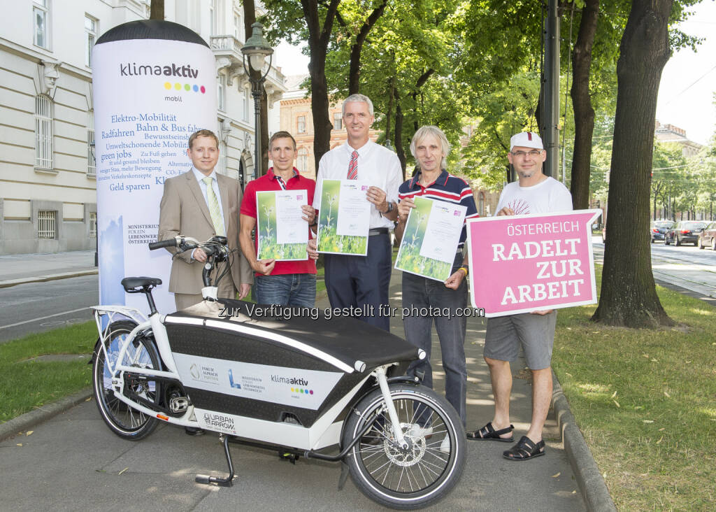 Michael Esterl - Bank Austria Team Untouchables: Josef Lisy, Manfred Hammer, Peter Hoffmann - Alec Hager : Österreich Radelt zur Arbeit : © : Bmlfuw/apa-Fotoservice/Hörmandi , © Aussendung (17.07.2015) 