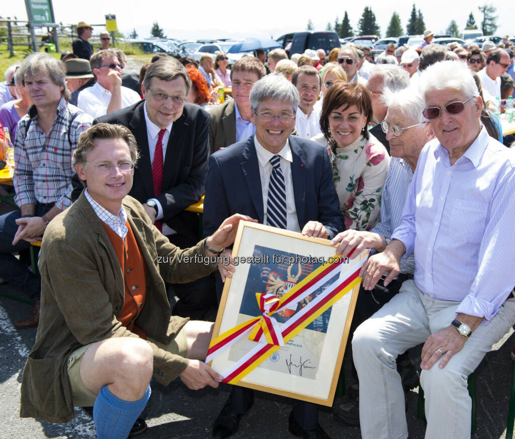 Johannes Hörl, Alexander Mazurkiewicz, LH Peter Kaiser, Petra Oberrauner , Heinz Knittel, Horst Pacher : Villacher Alpenstraße feiert 50-Jahr-Jubiläum : © Albin Niederstrasser/Fotocredit: grossglockner.at, © Aussendung (17.07.2015) 