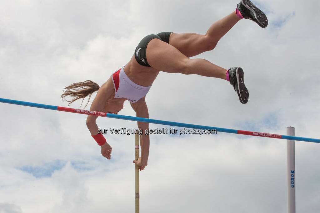 Kira Grünberg, Stabhoch (Bild: ÖLV/Coen Schilderman) (20.07.2015) 