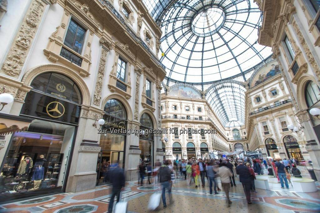 Mercedes-Benz hat am 22. Juli im Flughafen Tokio Haneda seinen ersten Mercedes me Store in Asien eröffnet
© Daimler AG
, © Aussendung (22.07.2015)
