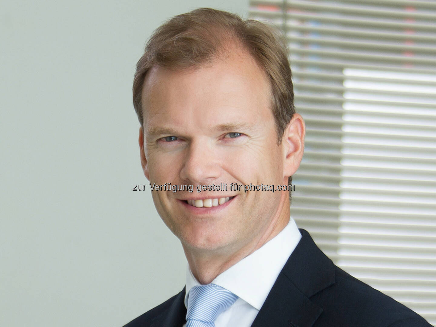 Andreas Hable : Binder Grösswang, gemeinsam mit dem Frankfurter-Team von Willkie Farr & Gallagher LLP, berät Ardian (vormals AXA Private Equity) beim Kauf des ES- und IM-Business von der DPx Holdings B.V. : (c) Binder Grösswang Rechtsanwälte GmbH