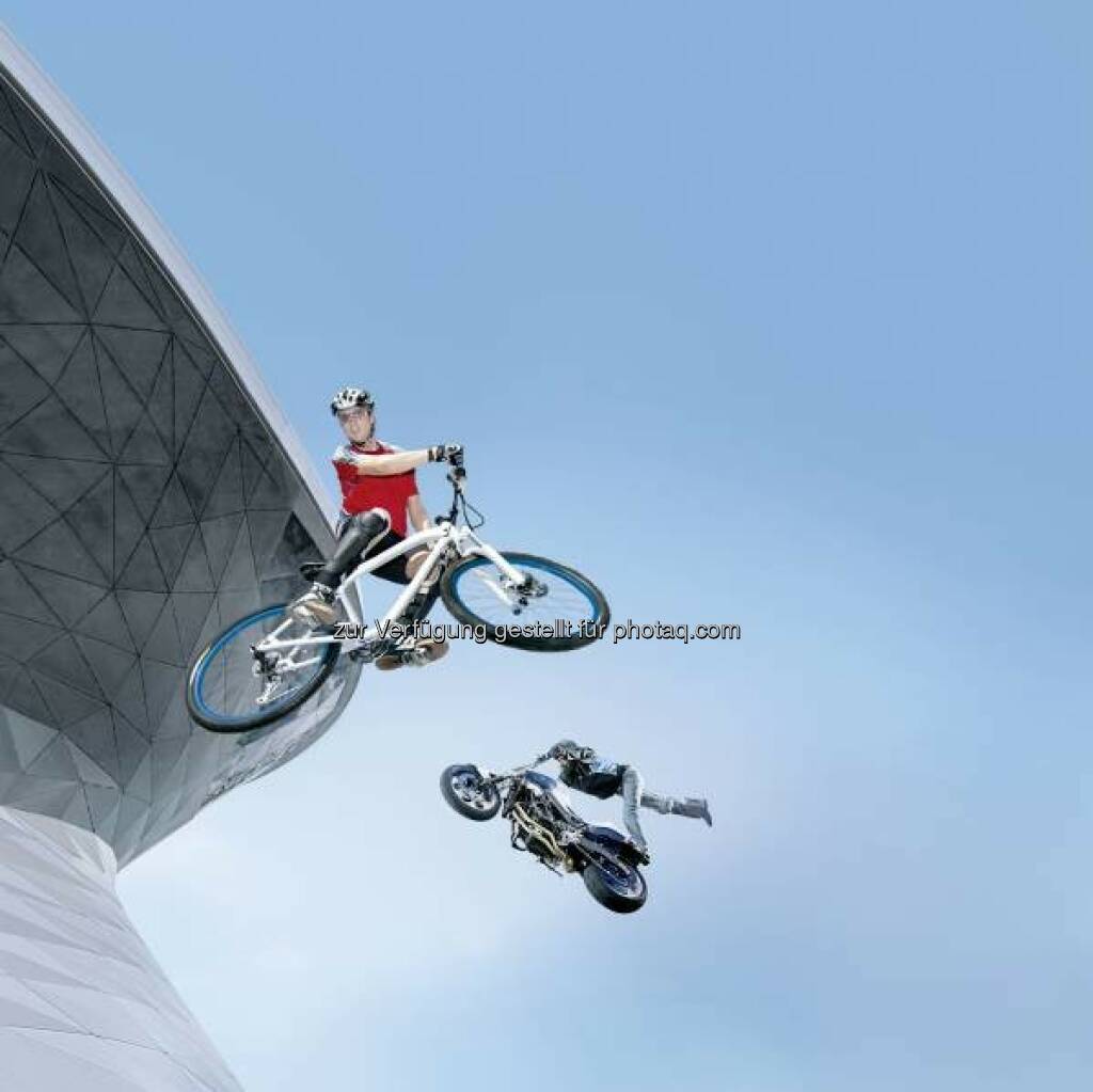 Zweiradtage in der BMW Welt München : Fahrspaß auf zwei Rädern am ersten August-Wochenende mit Workshops
und Stunt-Shows : (c) BMW Group, © Aussendung (24.07.2015) 