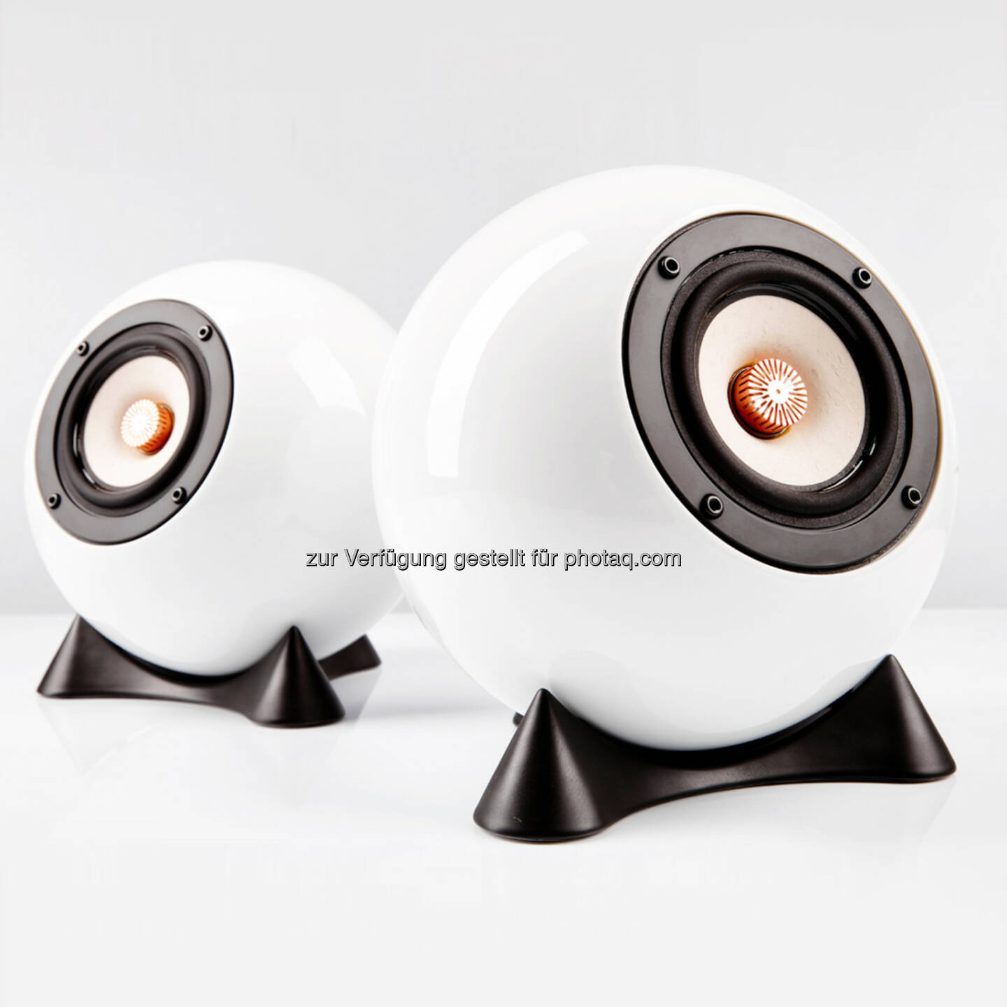 mo° sound Ball Speaker Augarten : Die beste Box ist eine Kugel : mo° sound Ball Speaker Augarten auf der Shortlist des Staatspreises Design 2015 :  © Fotograf: Martin Moravek/Fotocredit: mo° sound